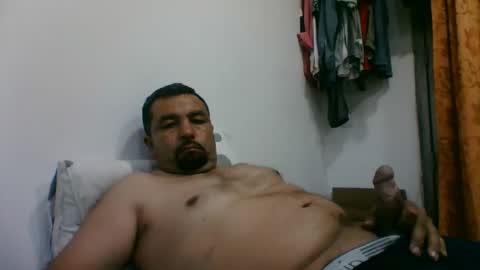 oscarjhe3512 online show from January 9, 1:33 am