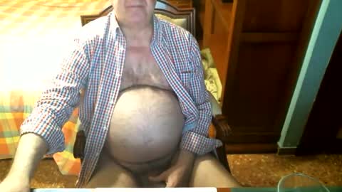 Oscar online show from April 5, 4:04 pm