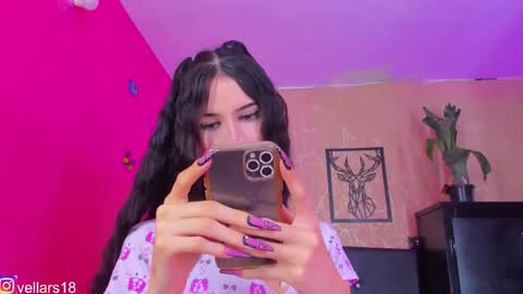 Snapshot of osiris_doll chatting on October 12, 8:00 pm vella online show from October 12, 8:00 pm