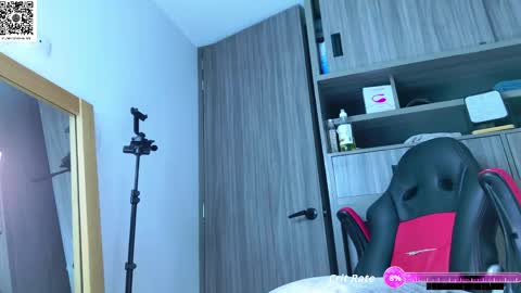 Oskar Ford NEW ACCOUNT online show from March 31, 1:28 am