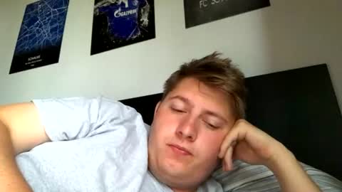 outflayd online show from July 6, 9:28 am
