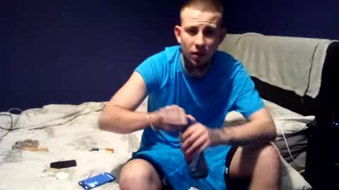 Owen kayz online show from November 18, 9:07 pm