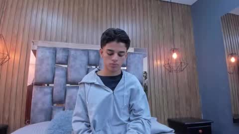 Owen Johnson online show from December 15, 12:01 pm