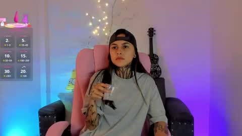 Owen foxx online show from July 22, 11:51 pm