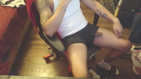 Jay M online show from December 15, 7:04 am