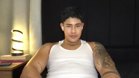 Javi    online show from August 9, 6:41 am