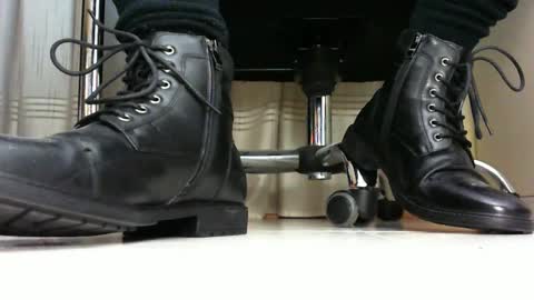 Snapshot of pablomenesssl chatting on February 14, 7:02 pm Pablo Meness online show from February 14, 7:02 pm