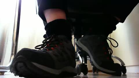 Snapshot of pablomenesssl chatting on March 3, 2:39 pm Pablo Meness online show from March 3, 2:39 pm