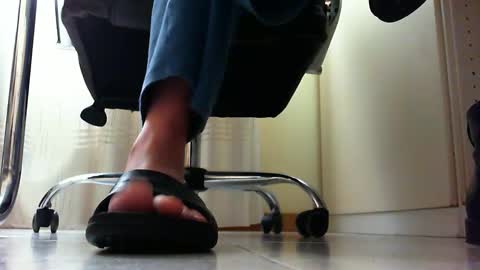 Snapshot of pablomenesssl chatting on March 6, 10:30 am Pablo Meness online show from March 6, 10:30 am