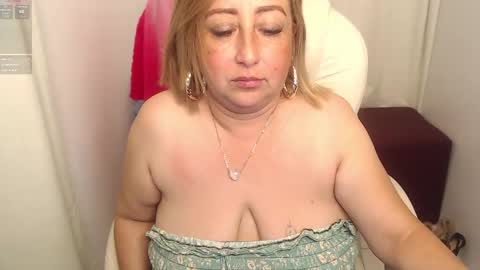 paiper online show from February 10, 8:31 pm