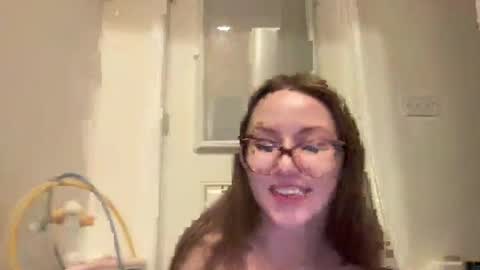 Snapshot of paisleysnowxo chatting on March 10, 6:16 am paisleysnowxo online show from March 10, 6:16 am