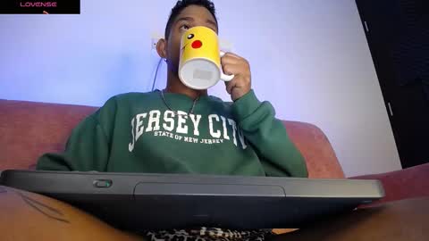 Palo Santo online show from March 25, 7:48 am