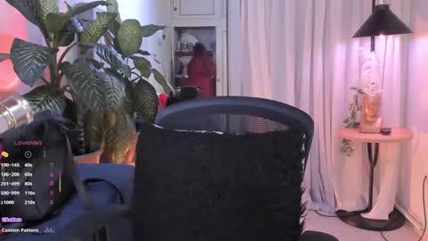 Snapshot of pamela_doll3 chatting on March 11, 5:02 am pamela online show from March 11, 5:02 am