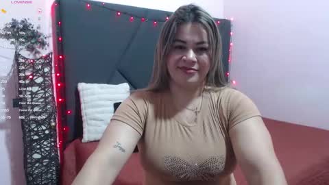 pamela_echeverria online show from January 12, 12:56 pm