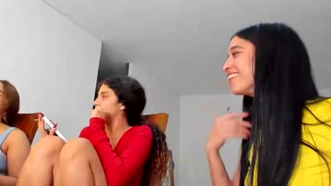 pamela_milleer online show from January 17, 6:36 am