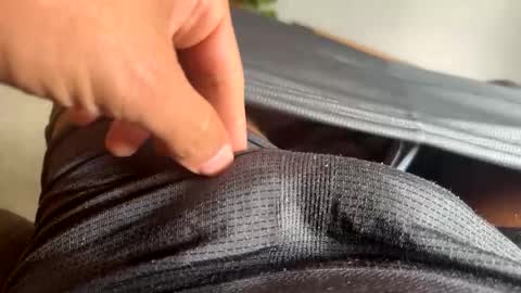 Alone online show from April 1, 4:04 pm