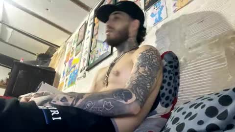 Snapshot of panthers_room chatting on February 25, 9:58 pm panthers_room online show from February 25, 9:58 pm