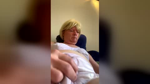 Pantyvioletlace online show from December 3, 5:02 pm