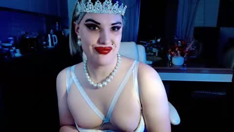 Sarina Williams online show from November 18, 5:10 am