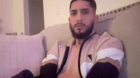 papicubano_guapo23cm online show from November 9, 6:06 am