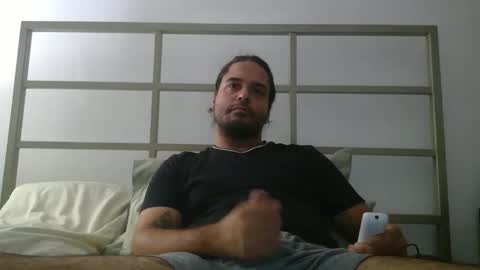 PapiiPR185 online show from May 2, 5:24 am