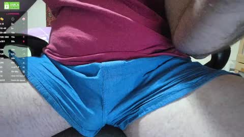 papilovesclits online show from April 27, 6:49 pm