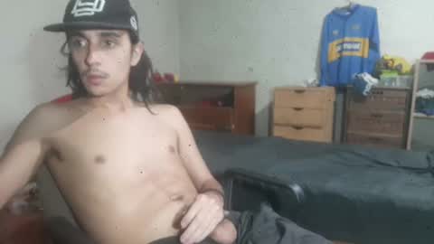 Snapshot of papito20cm chatting on December 22, 5:55 am Lau online show from December 22, 5:55 am