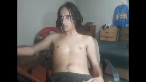 Snapshot of papito20cm chatting on December 22, 1:23 am Lau online show from December 22, 1:23 am