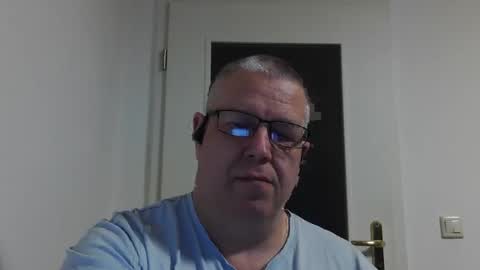 para3214 online show from May 13, 3:32 pm