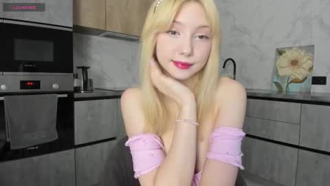 Melena online show from November 25, 8:35 am