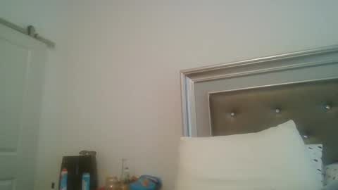 Snapshot of parisbaby2000 chatting on September 29, 1:32 pm parisbaby2000 online show from September 29, 1:32 pm