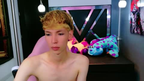 park_jimin1 online show from September 16, 12:51 pm