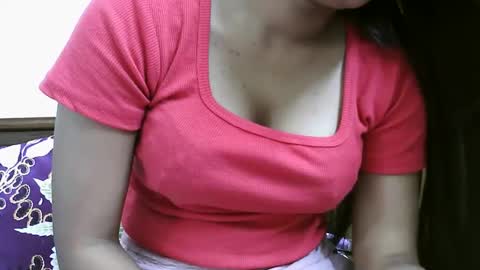 parneetu_642 online show from May 3, 5:46 am
