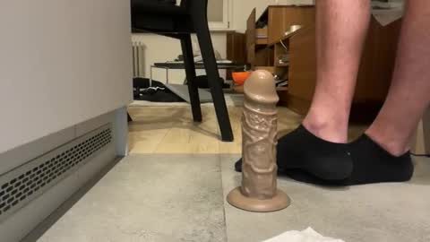 pas43 online show from November 26, 5:05 am