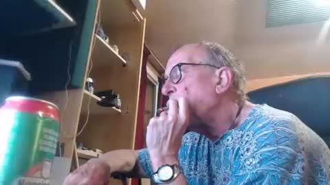 Snapshot of pascal88881 chatting on October 19, 3:38 pm pascal88881 online show from October 19, 3:38 pm