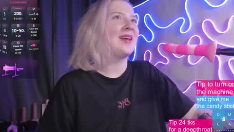 LunaAlan online show from October 20, 1:32 am