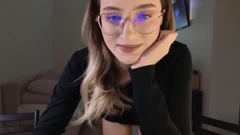 Anna online show from January 13, 6:59 pm