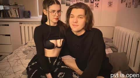 Zoe online show from April 11, 8:51 am