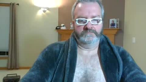 passporttraveler1 online show from December 24, 3:05 am