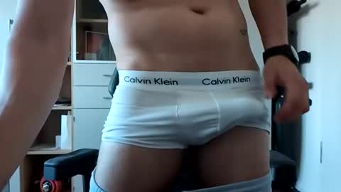 patii132 online show from June 18, 4:34 pm