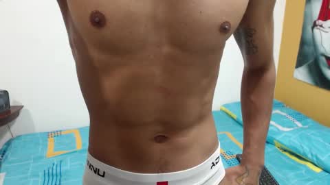 EDUAR Independent model online show from December 4, 2:47 am