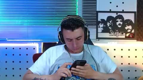 Darko0717  online show from June 25, 1:02 am