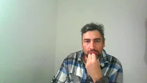 pau_transante69 online show from June 15, 7:50 pm