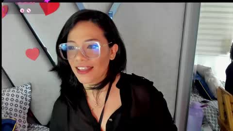 Paula online show from February 15, 10:10 pm