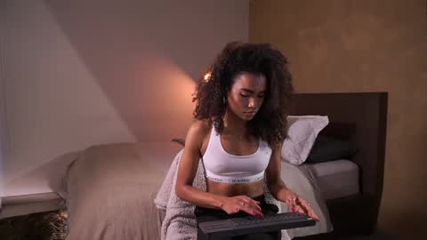 Paula online show from February 28, 9:44 pm