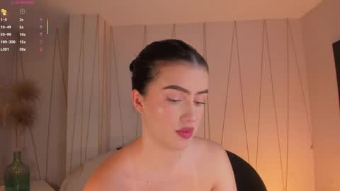 Paulina Santos  online show from March 24, 7:31 pm