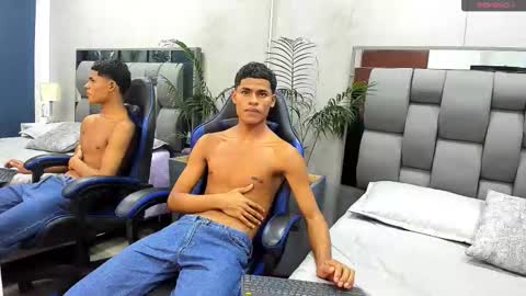 Snapshot of paull_cassidy chatting on September 27, 7:22 pm Paull Cassidy online show from September 27, 7:22 pm