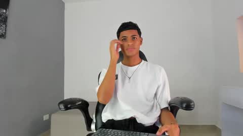 Snapshot of paull_cassidy chatting on October 9, 8:03 pm Paull Cassidy online show from October 9, 8:03 pm