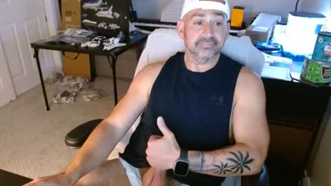paulrichard1716 online show from June 11, 10:41 pm