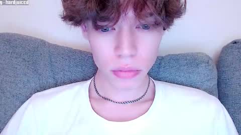 pawclaw online show from December 13, 9:10 pm